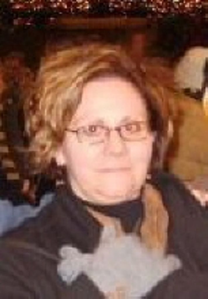 Elizabeth Ann 'Liz' Hartley (Fiori)