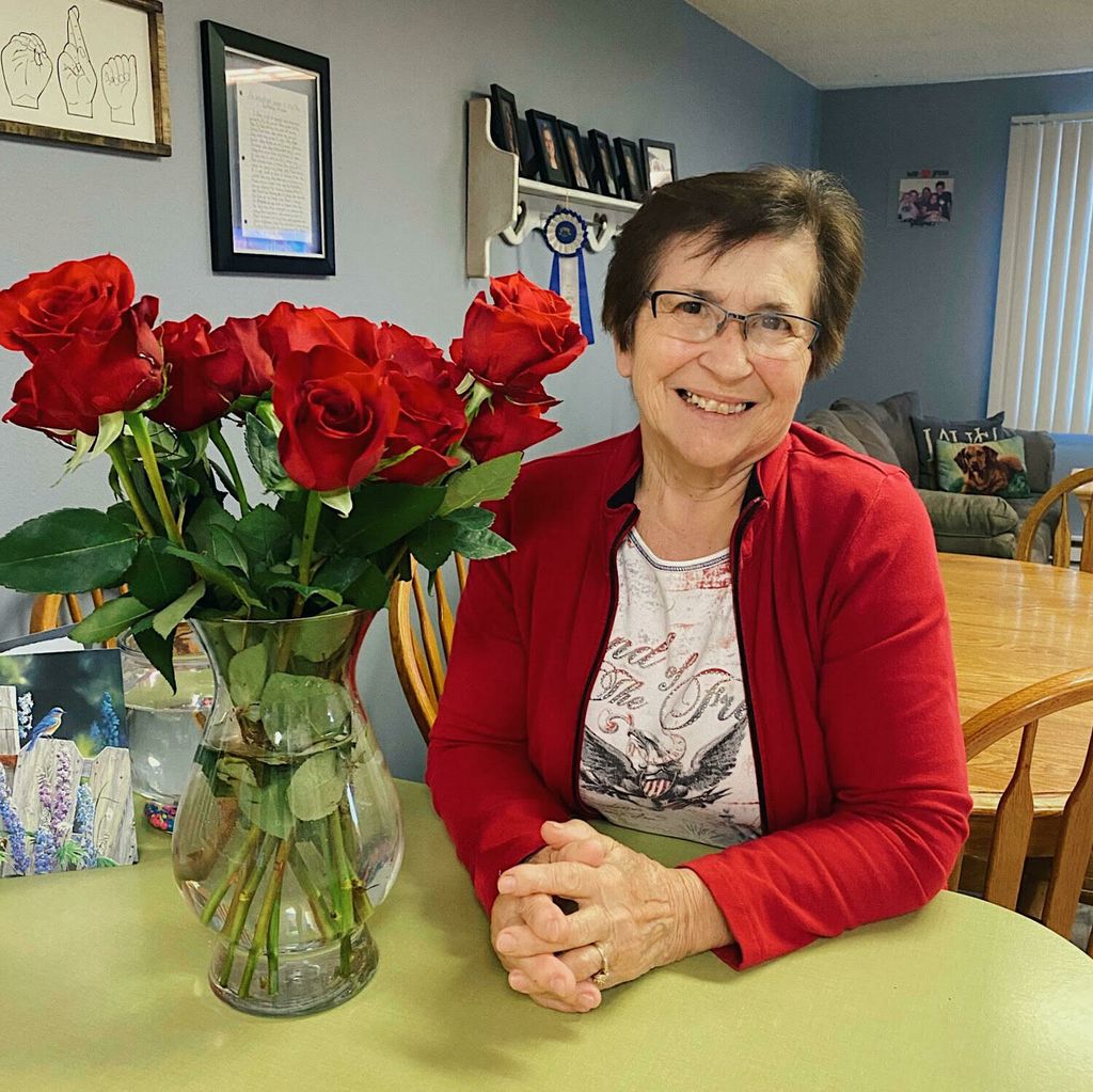 Lenora Louise Machado Profile Photo