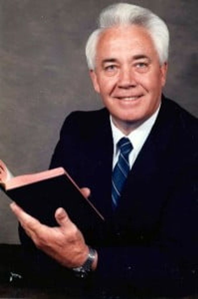 Reverend Glenn Edwin Murray Profile Photo