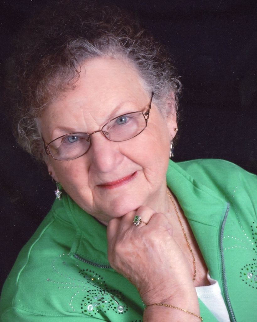 Angela Rose Reinhart Profile Photo