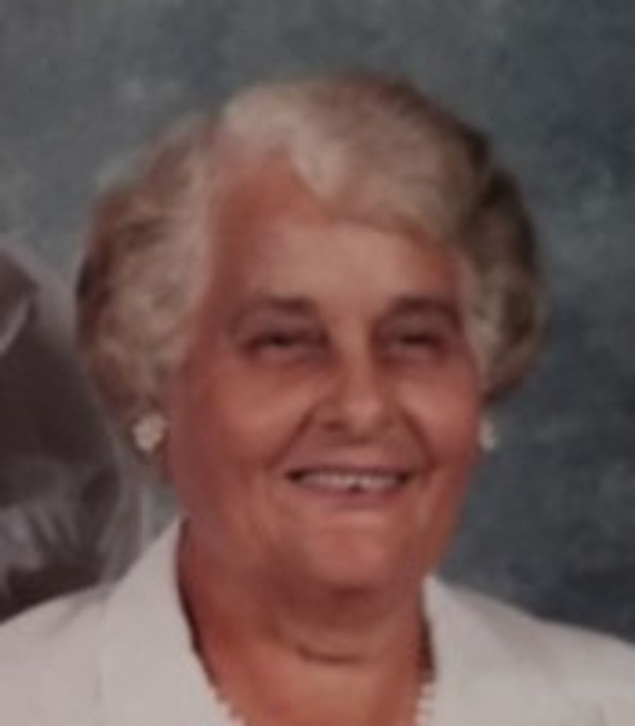 Mrs.  Pearl Louise Mcmillan, 90