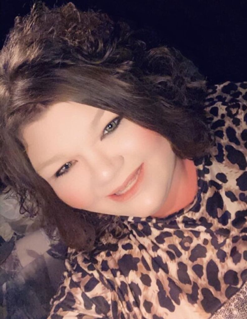 Tracey Giddens Crews