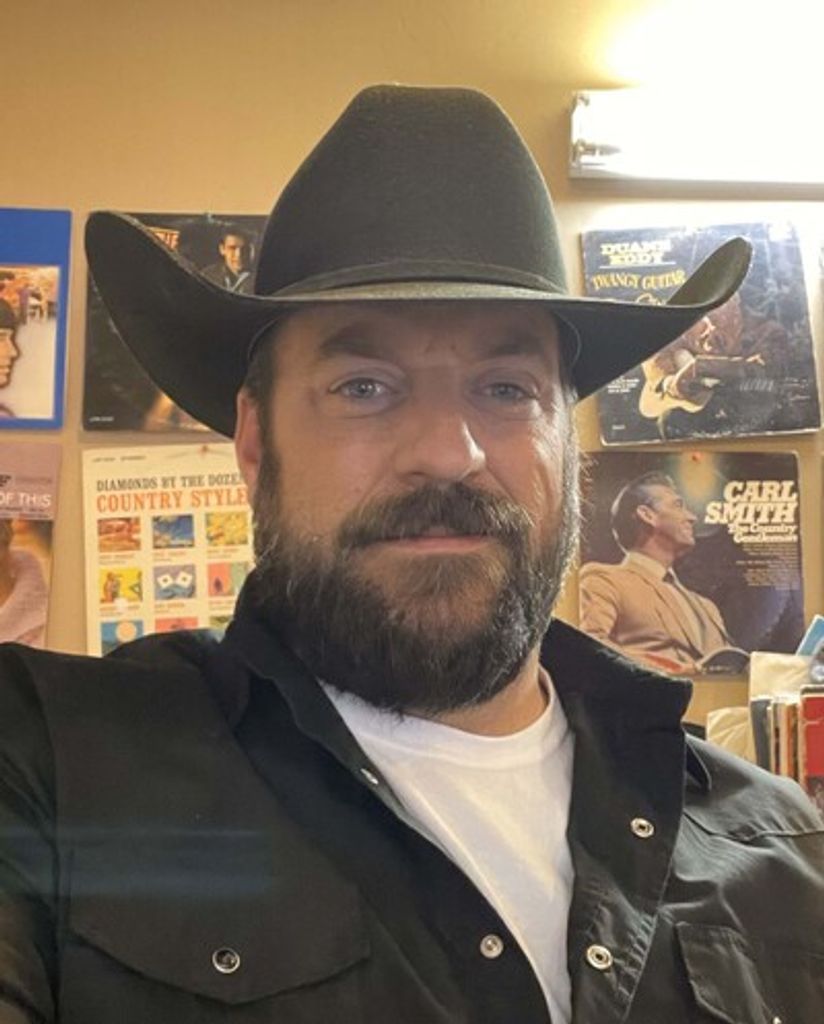 Sean Michael Moore Profile Photo