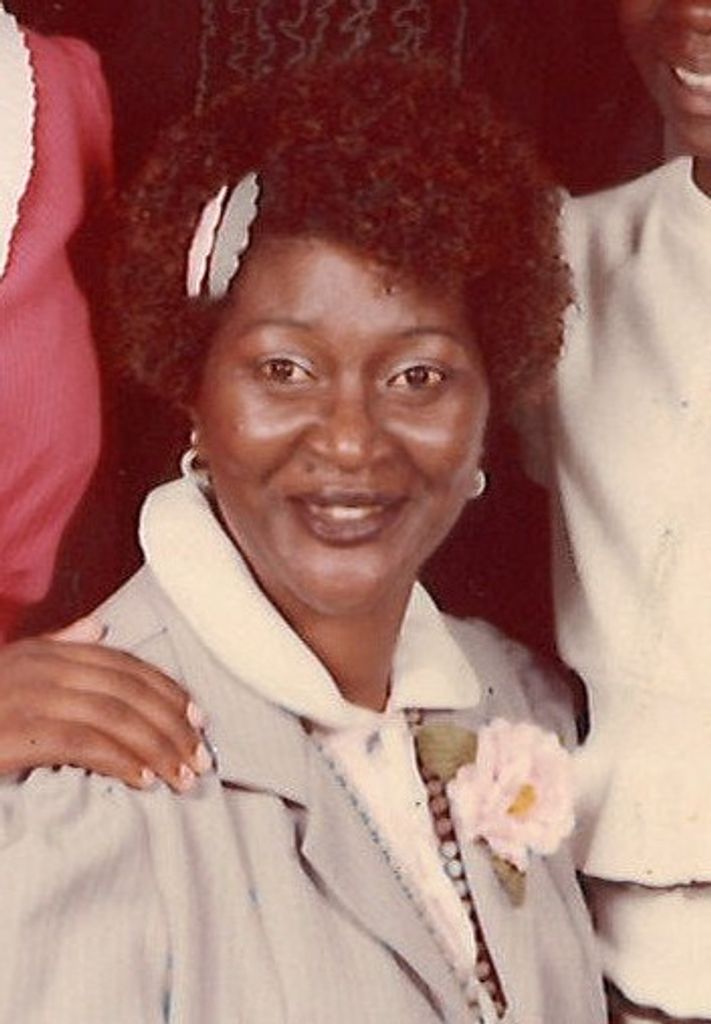 Laura Mae Mckinnon Profile Photo