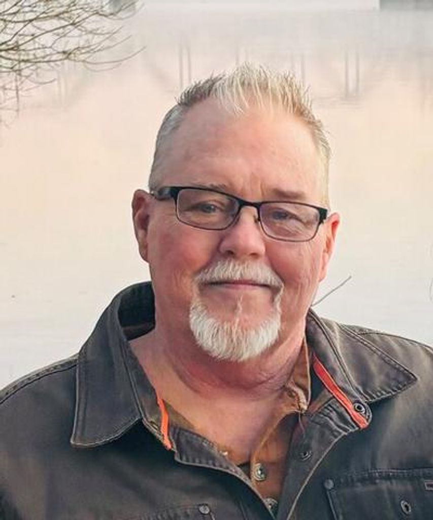Christopher Gendron Profile Photo