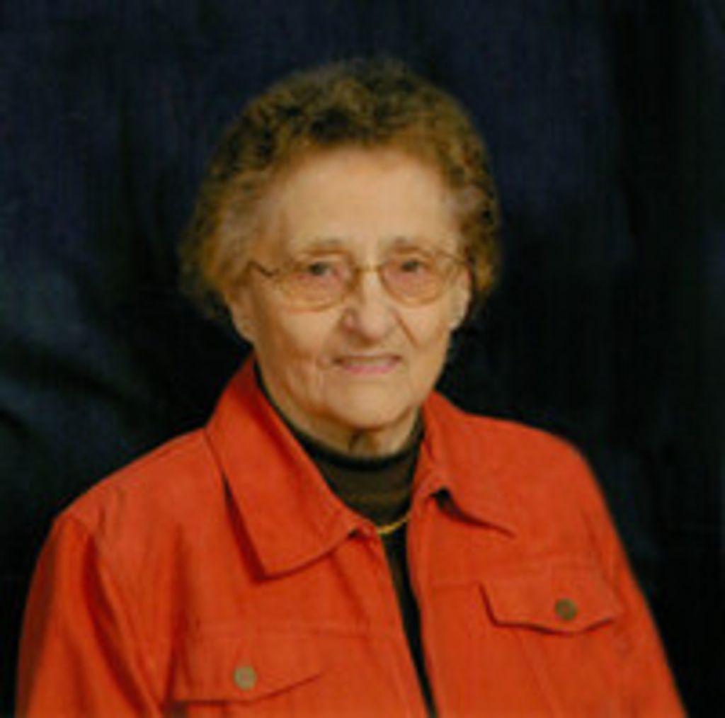 Dorothy E Lye