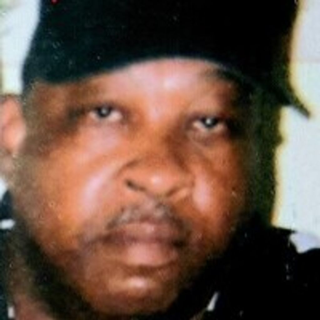 Lucian Travis Profile Photo
