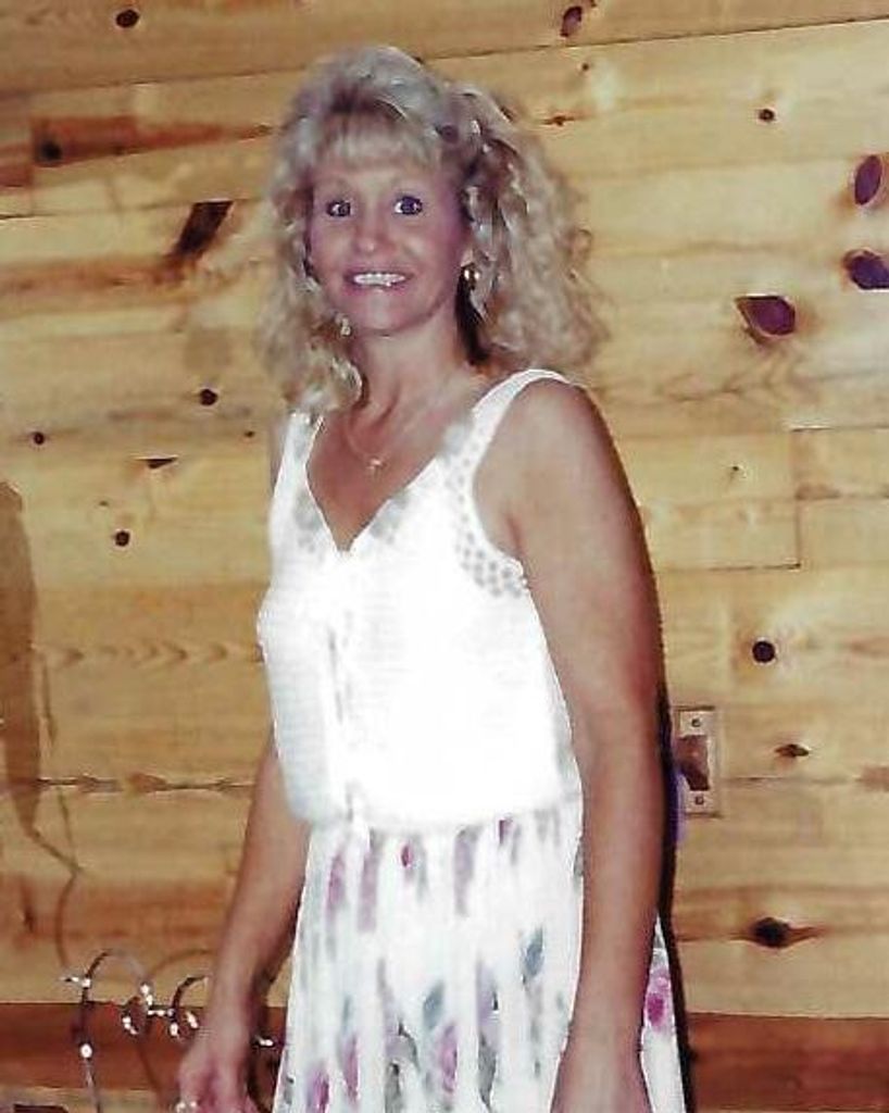 Vikki "Kim" Tidwell Profile Photo