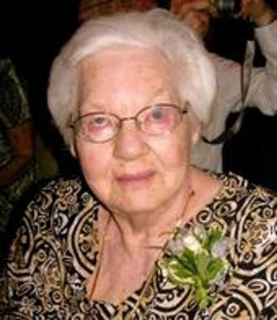 Elizabeth E. Mathews (Schmoll)