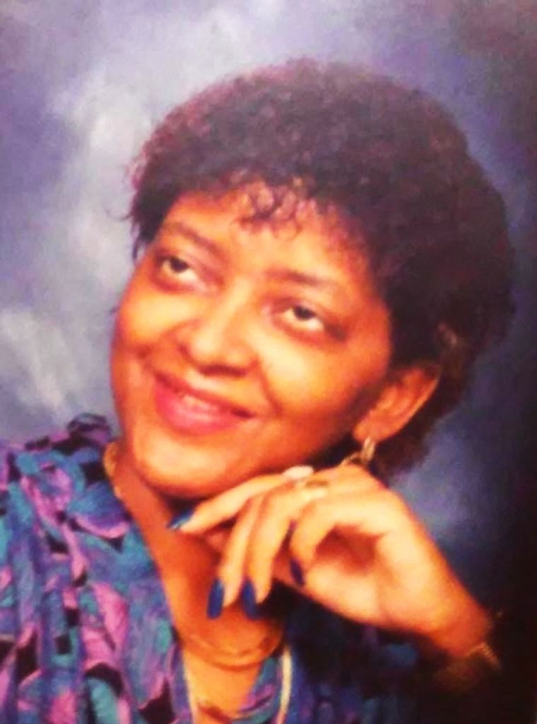 Carolyn Lucille Boozer