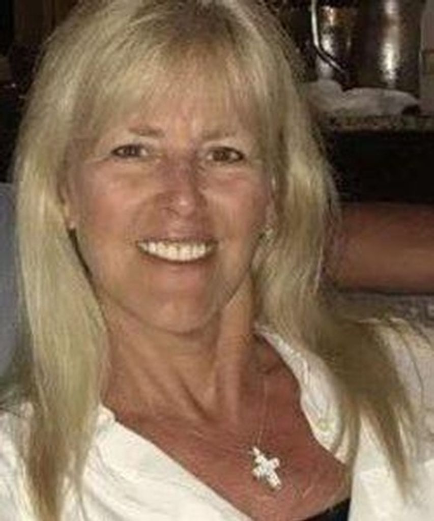 Donna Jane Maggos Profile Photo