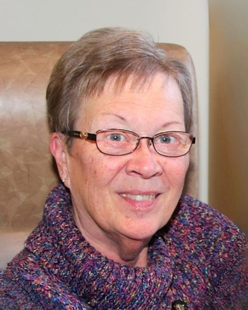 JoAnne "Josie" Lindstrom