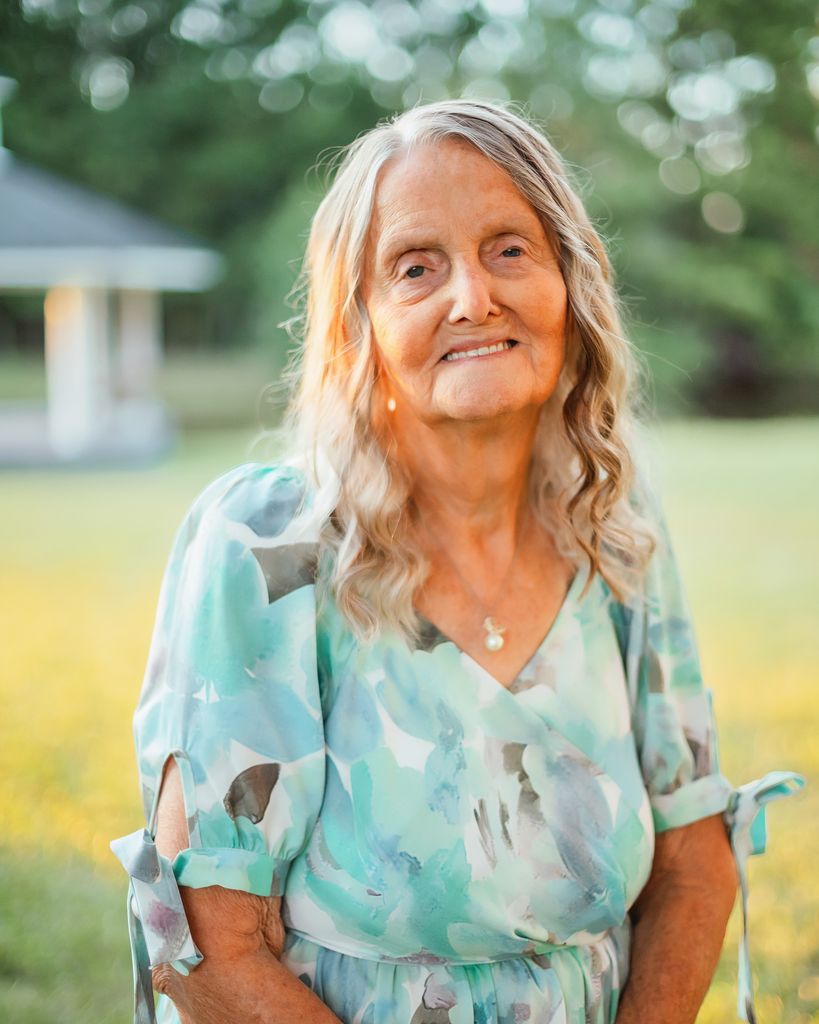 Mary Lois Ezzell Profile Photo