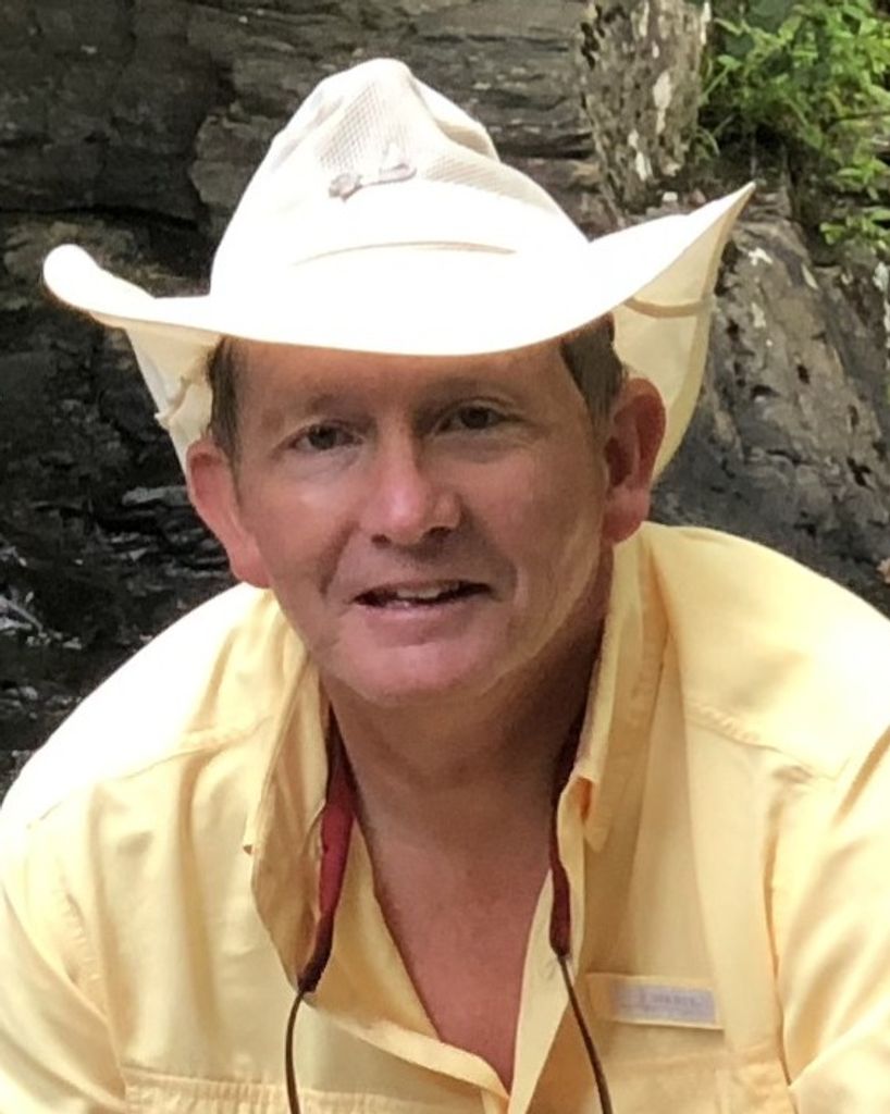 Lynn T. Henry Profile Photo