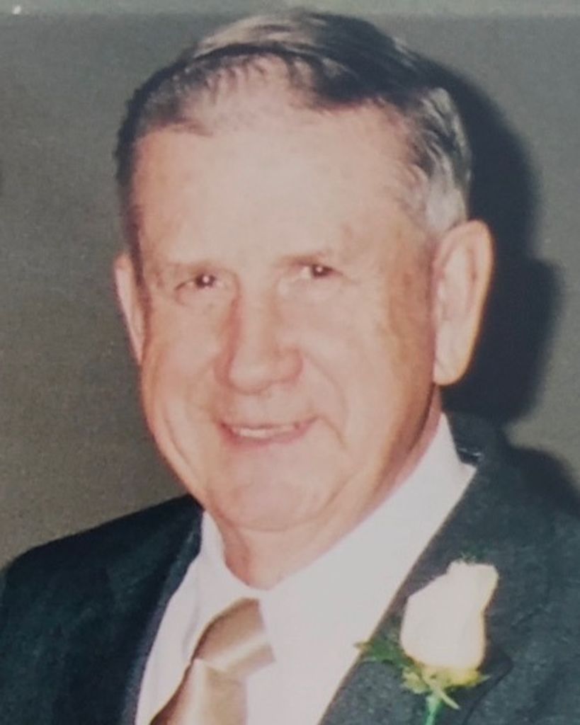 Robert Kenneth "Ken" Lee Profile Photo