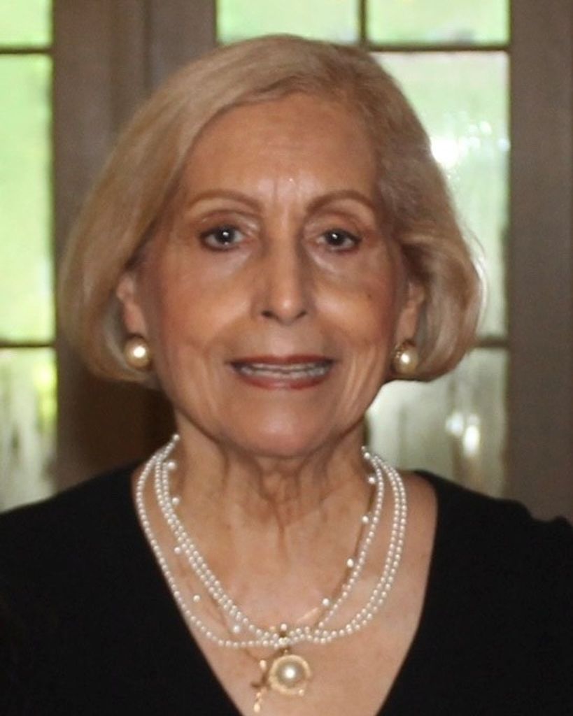 Ofelia Flores Russell Profile Photo