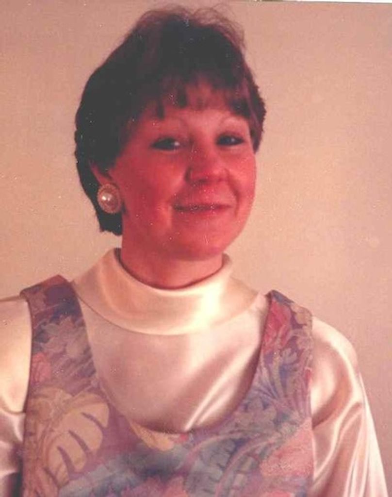 Mary Jo "Mj" Lee-Vanhouten Profile Photo