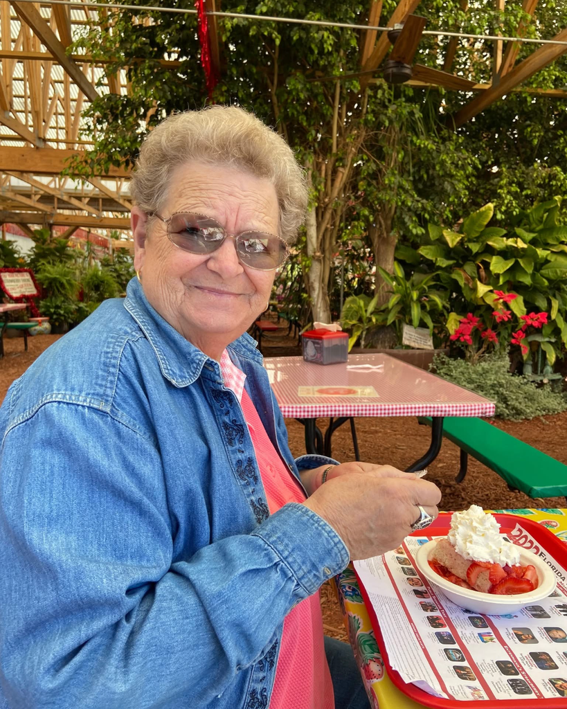 Roberta Louise Maguffee