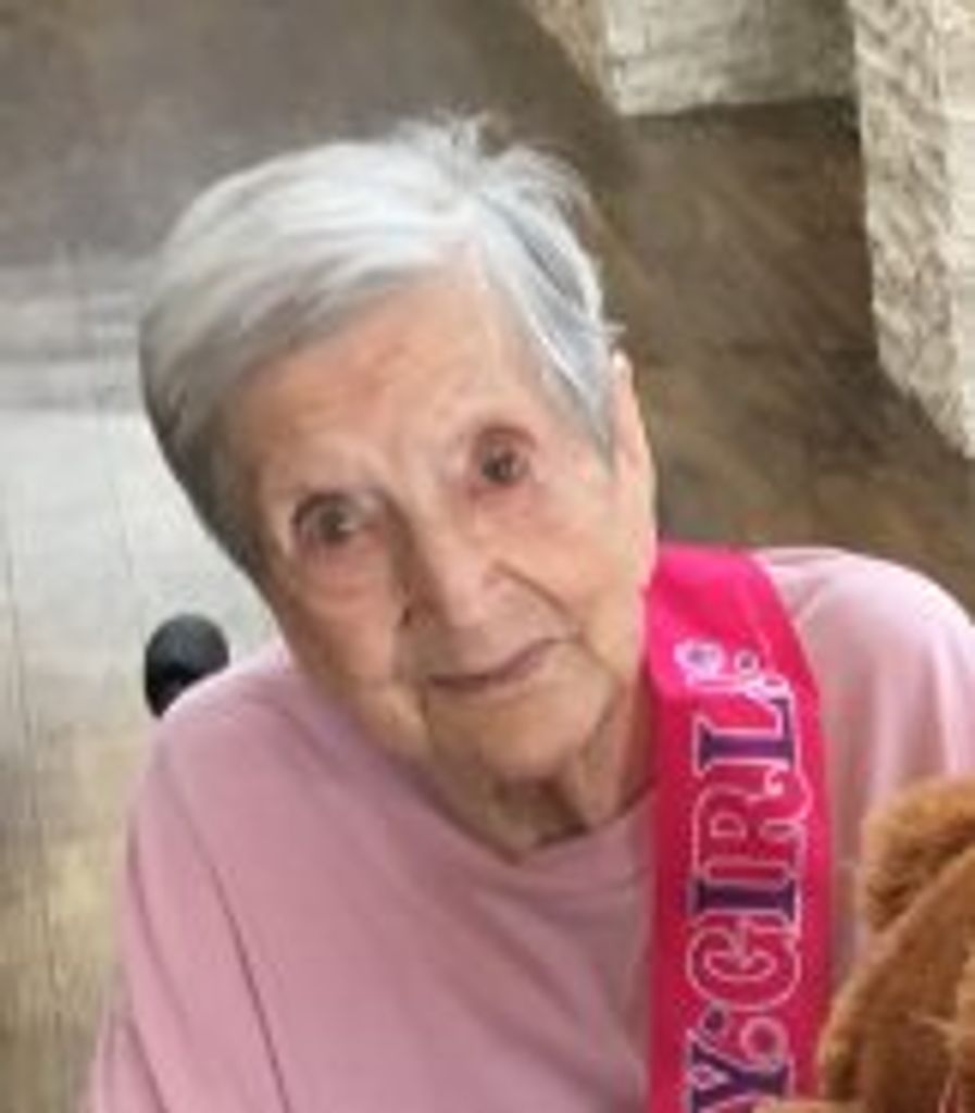 Lillie Belle Holland