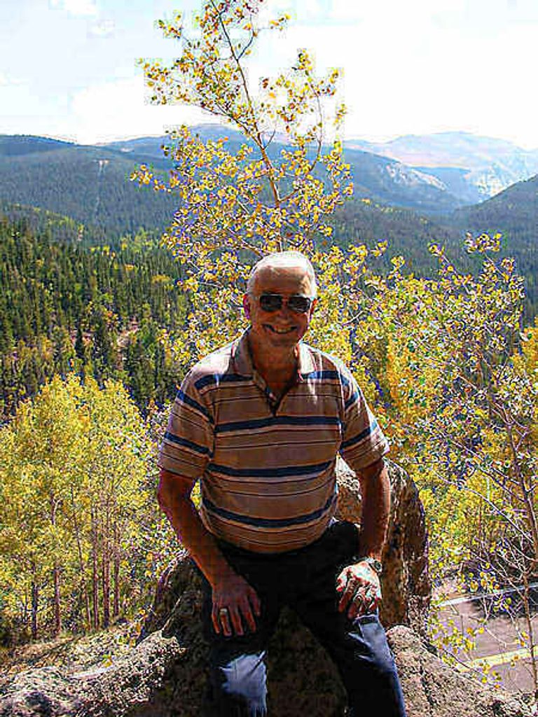 Charles Milton 'Chuck' Robertson Profile Photo