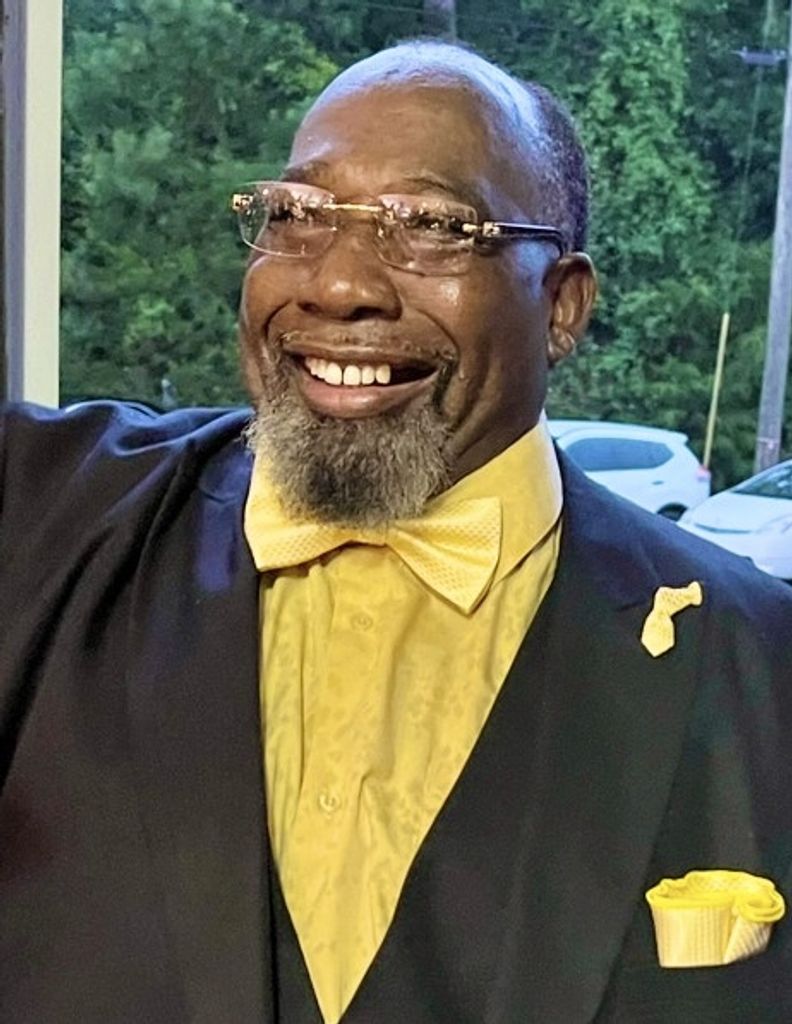 Robert L. Mccarter Profile Photo