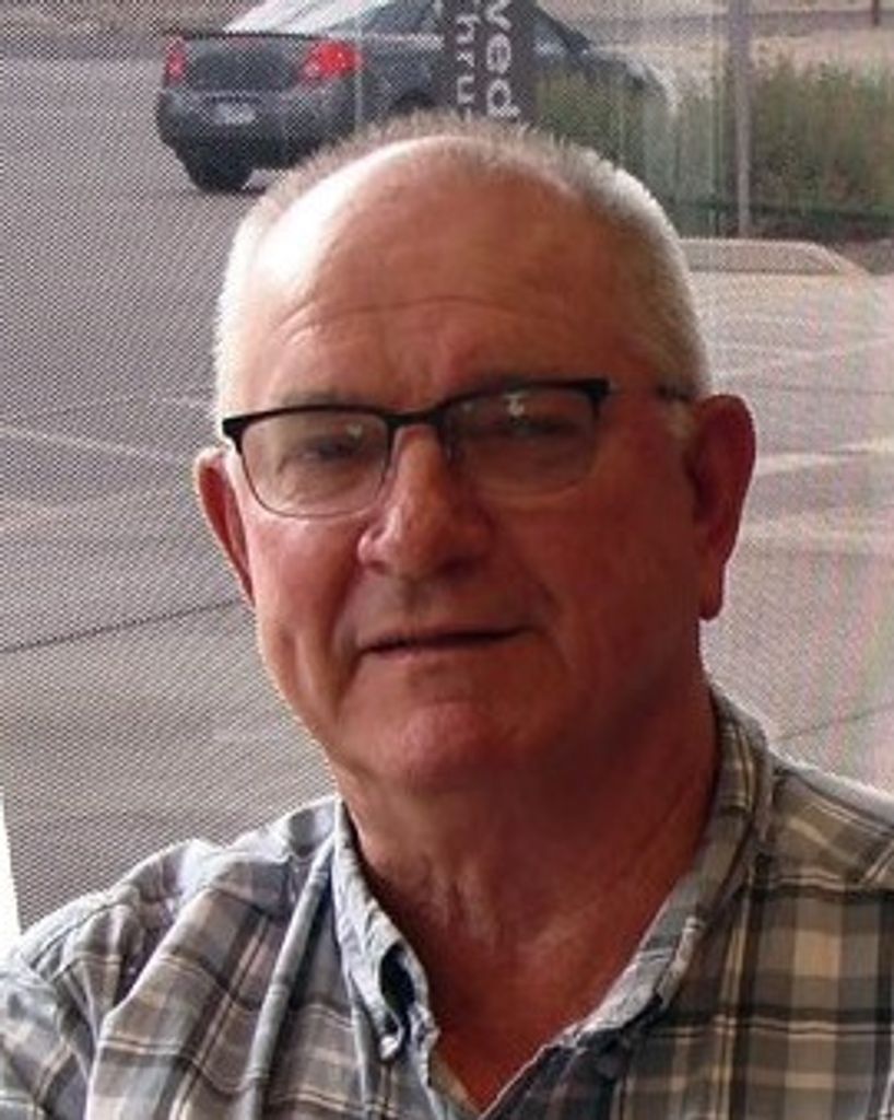 Thomas H. Elliott Profile Photo
