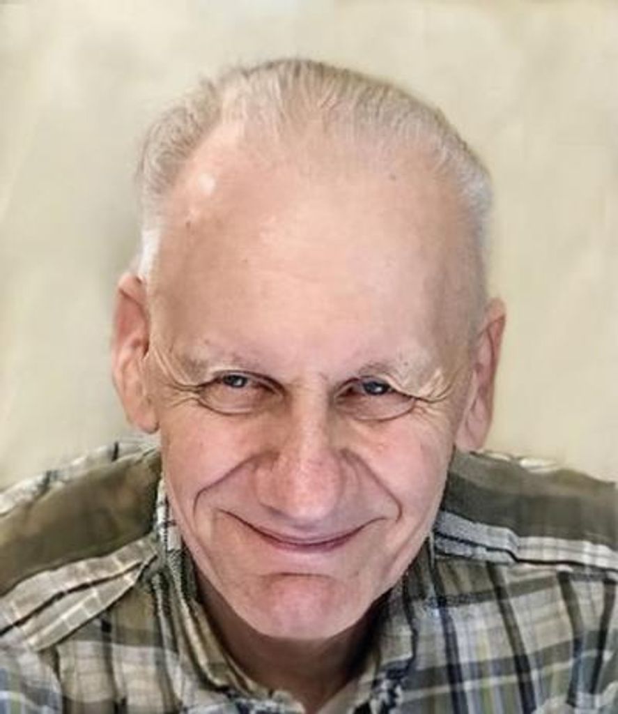 Charles "Chuck" E Hollenhors Profile Photo