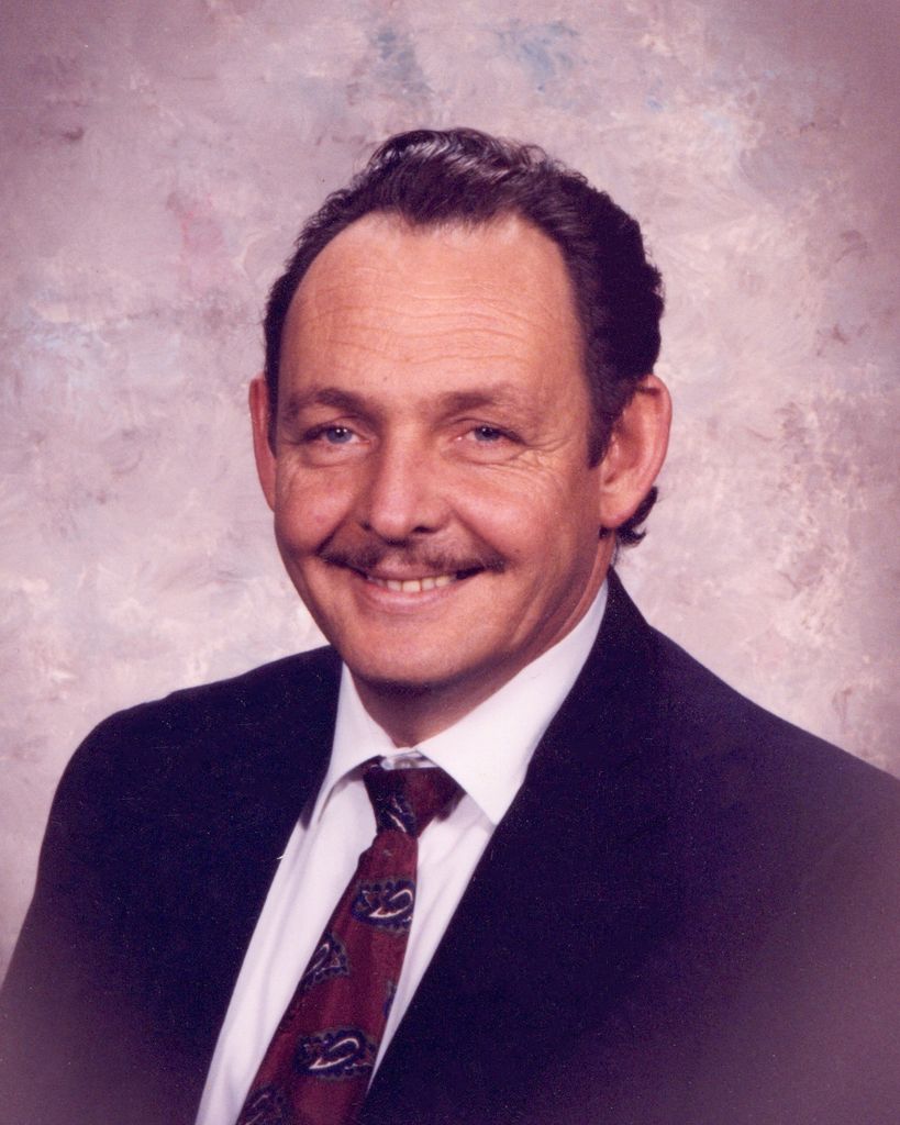 Robert Wilson Hall Profile Photo