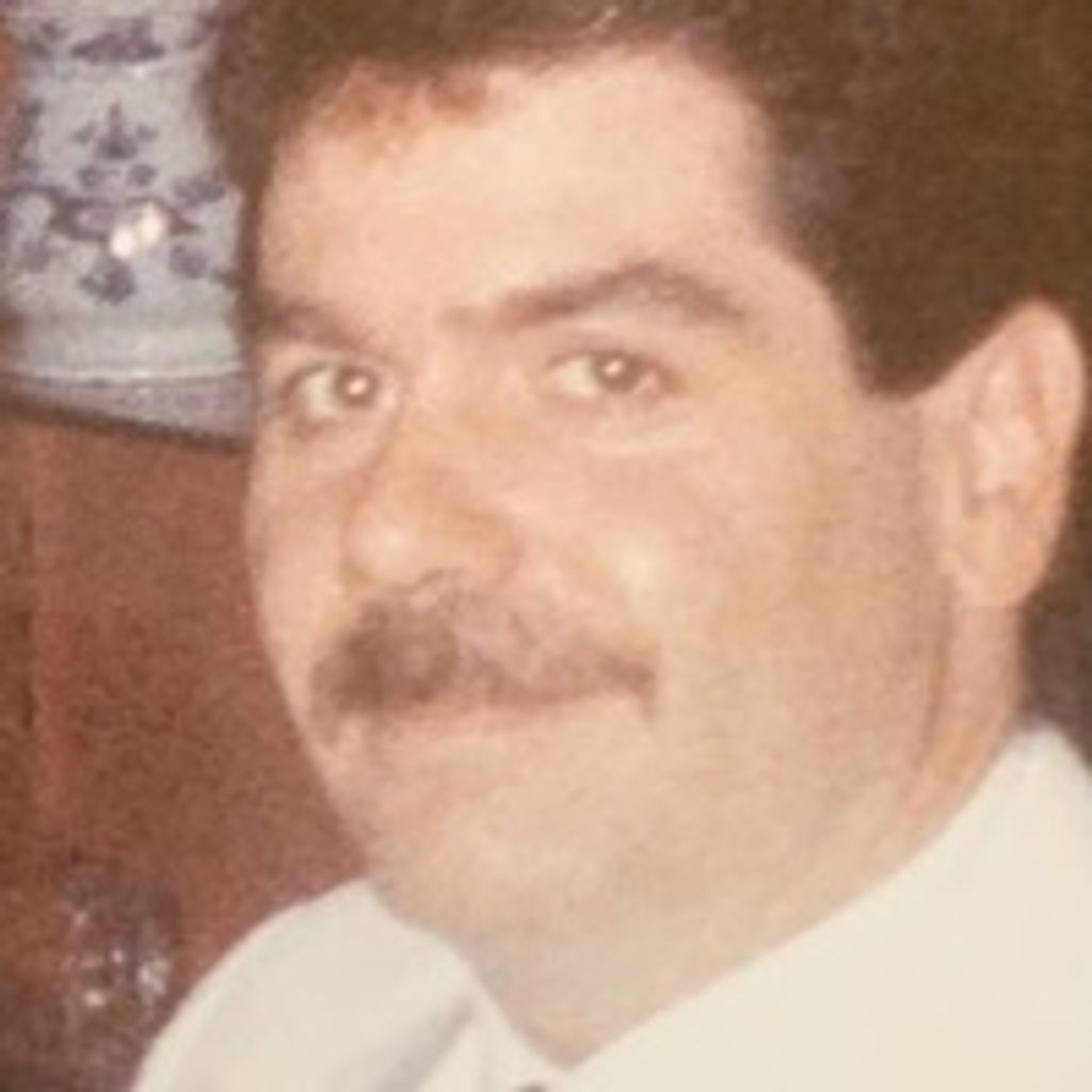Robert T. Cairns, Sr. "Bob" Profile Photo