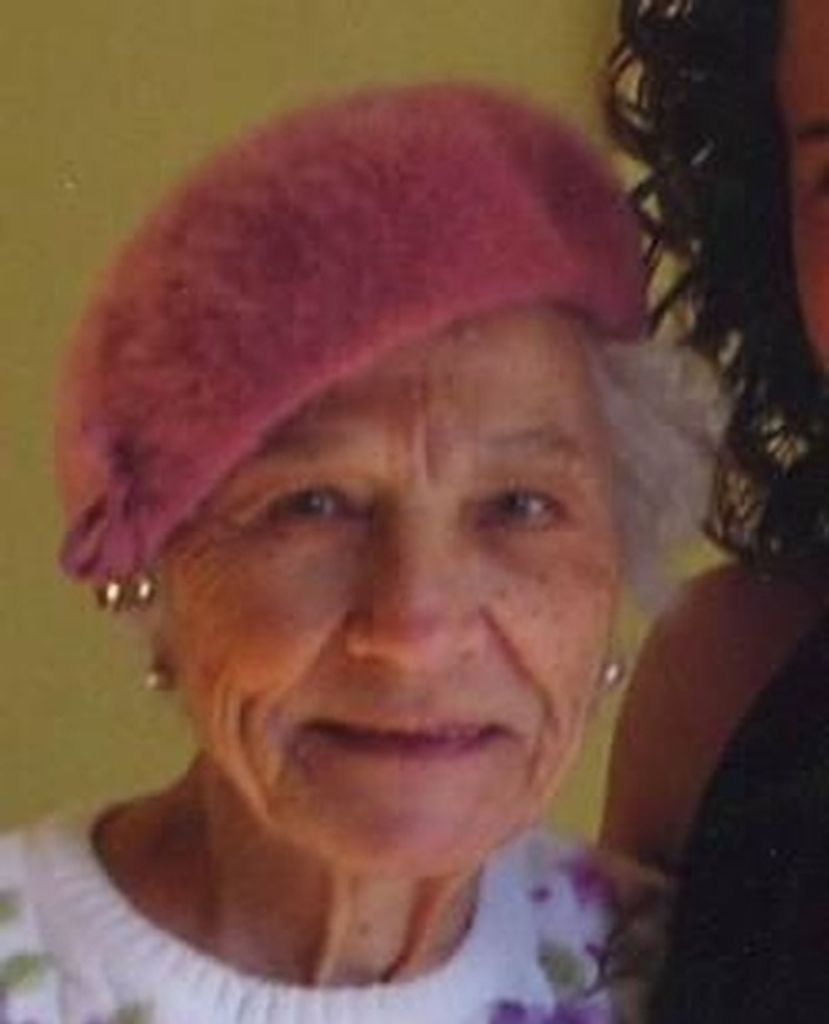 Sophie R Ozga