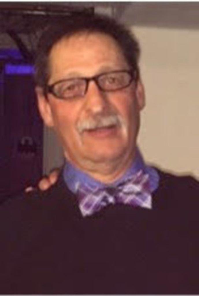 Dennis J Gagnon