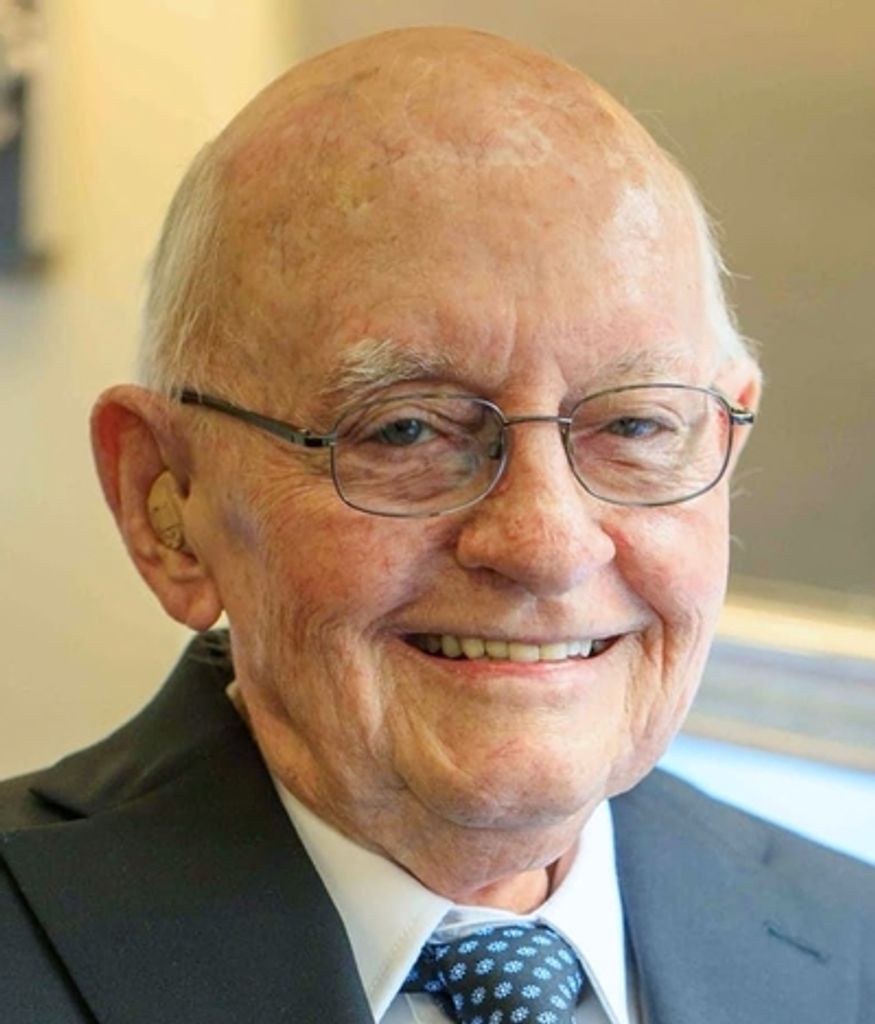 Thomas Oliver Profile Photo