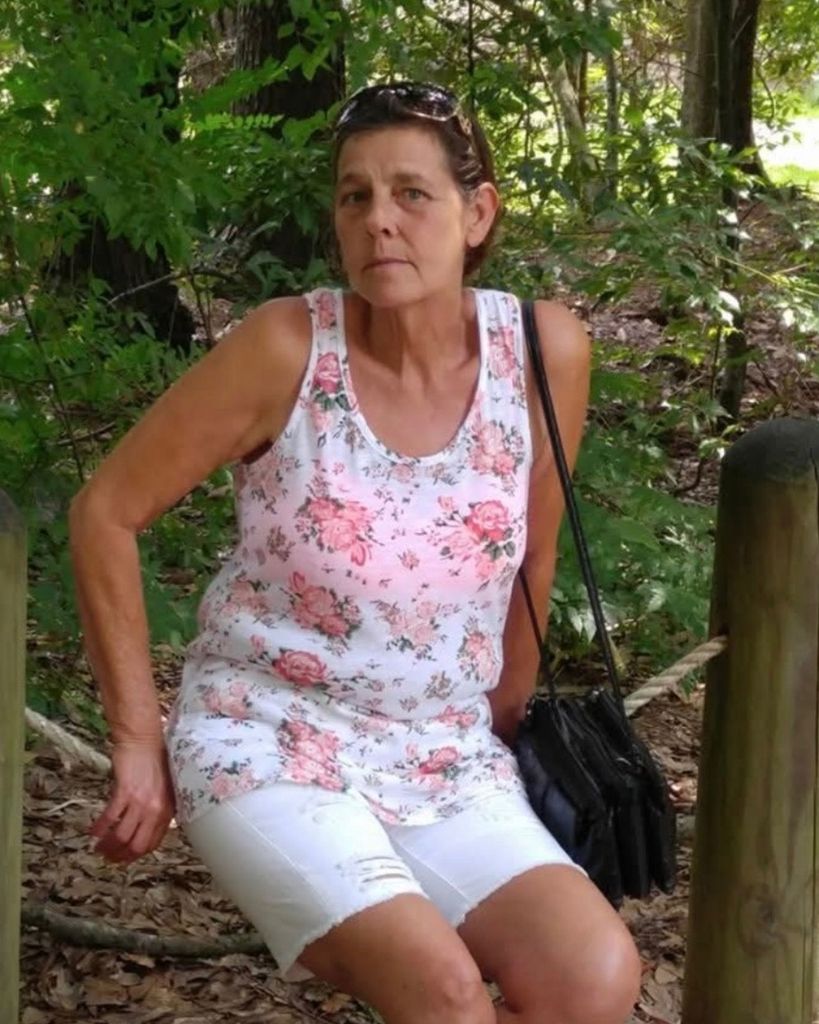 Linda Sue Arnone Profile Photo