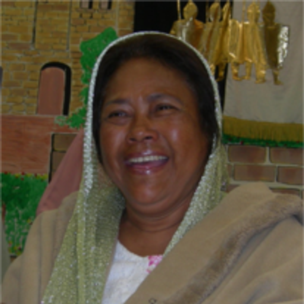 Elvia Hernandez De Farias