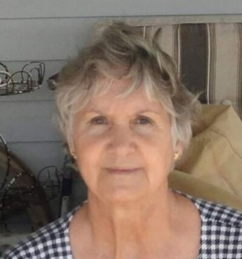 Suzie Parker Profile Photo