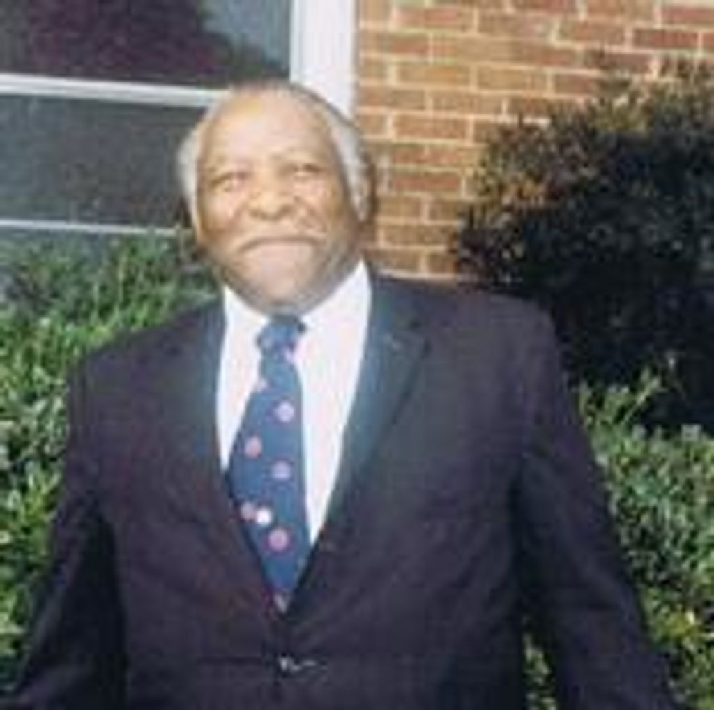 Thomas (Ta) Alton Robinson Profile Photo