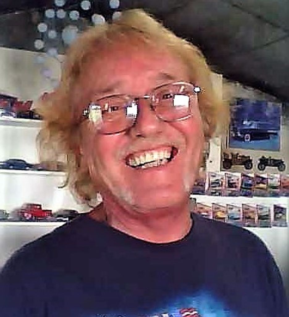 Michael Comstock Profile Photo