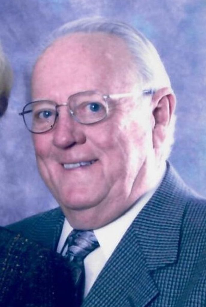 Robert "Bob" J. Hackett Profile Photo