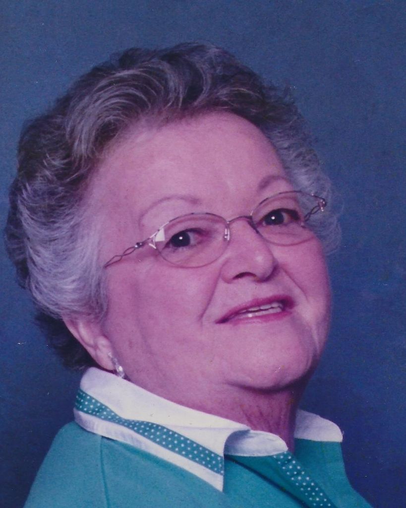 Elaine Lutzkanin Profile Photo