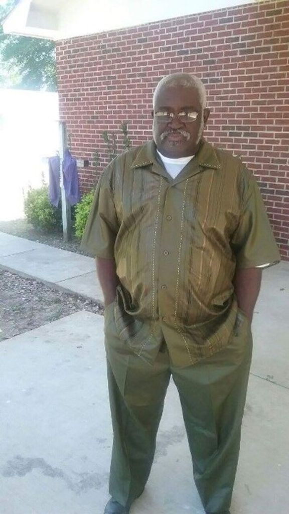 Willie "Nug" James Hood Profile Photo