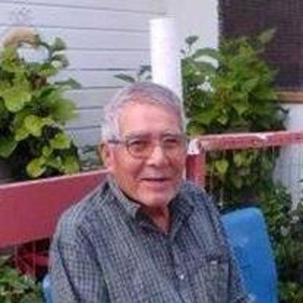 Tomas T Perez