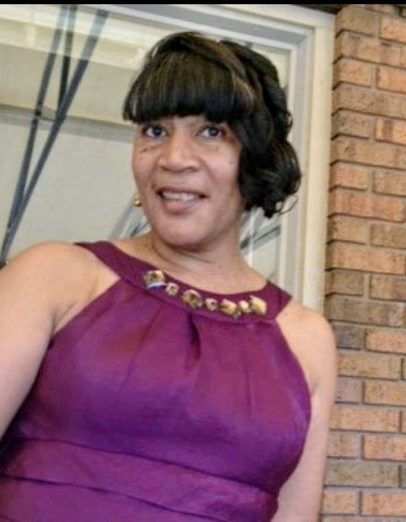 Gwendolyn Roberts “Gwen”