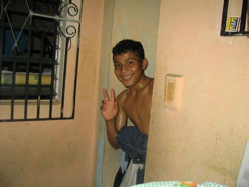 Moises Exequiel Velasquez Osorio photo gallery thumbnail 25 of 237