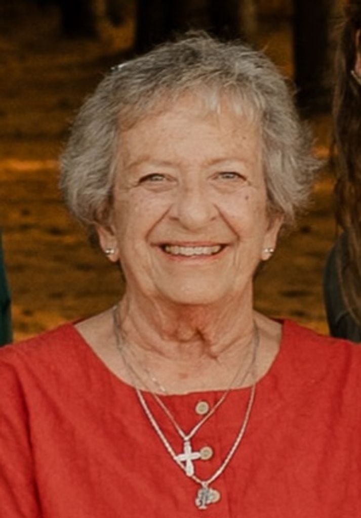 Suzanne (Howell)  Miller