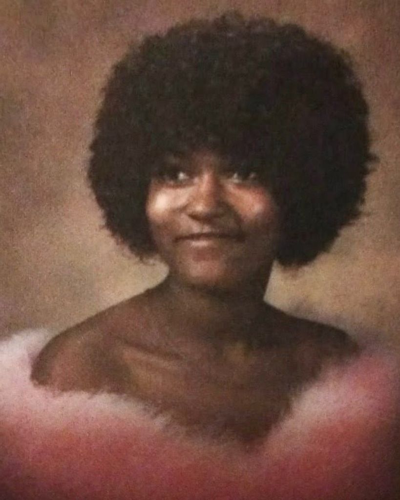 Debra La-Niece McCarrell Profile Photo