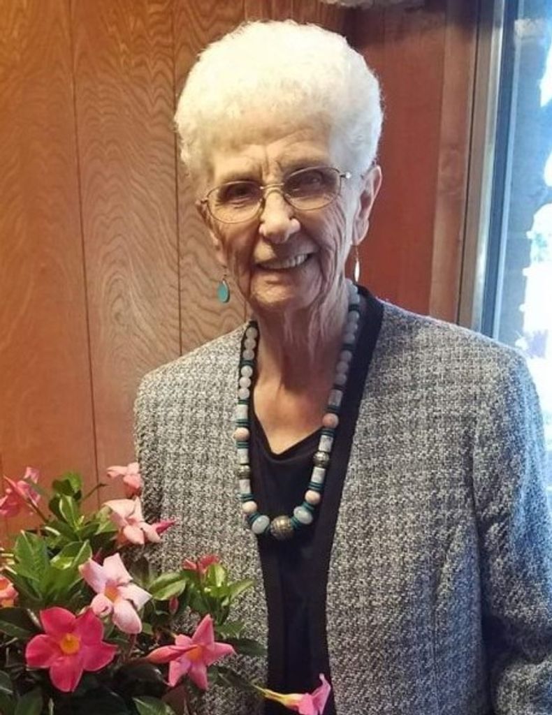 Lavona Nadine "Bonnie" Pelham