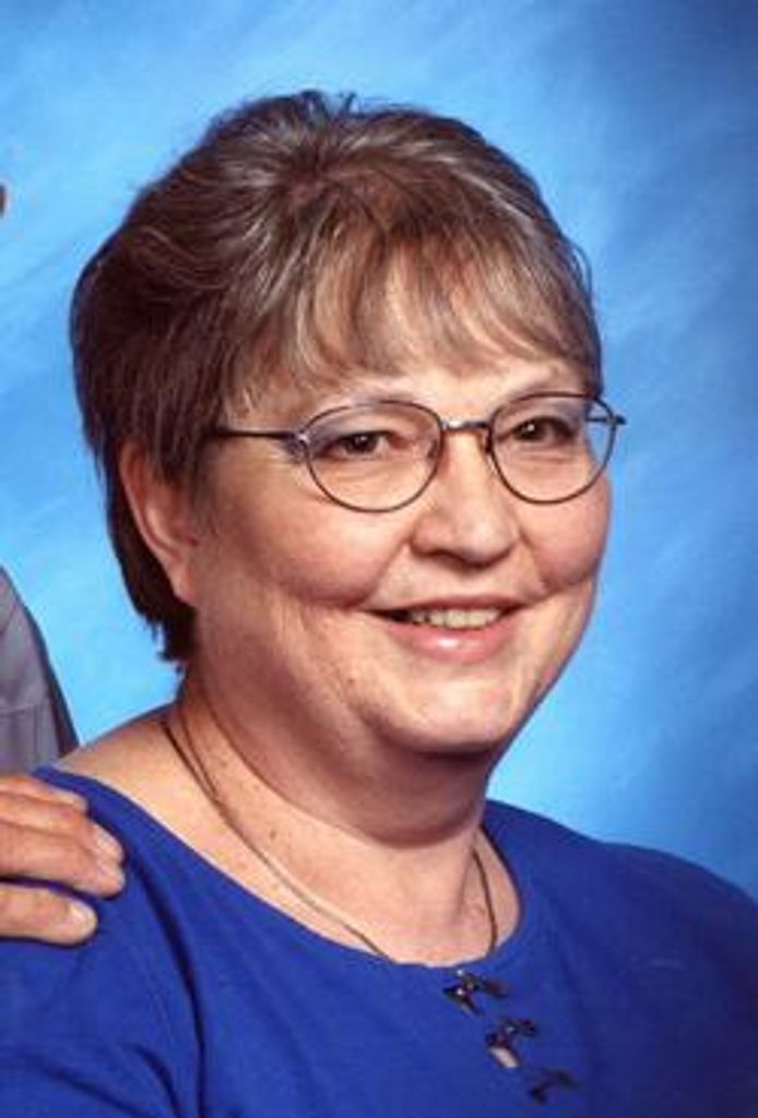 Juanita "Lois" Holsomback