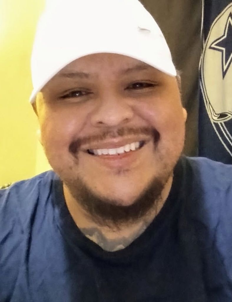 Santiago  Flores, Jr. Profile Photo