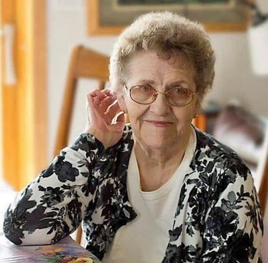 Donna Elaine Schmoll