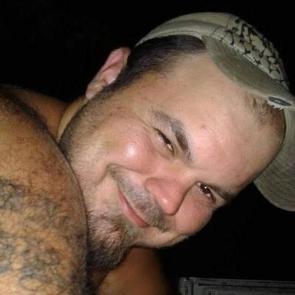 Christopher Robbins Profile Photo